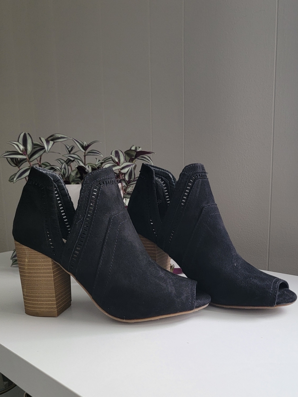 Fergalicious Open Toe Ankle Booties Size 7